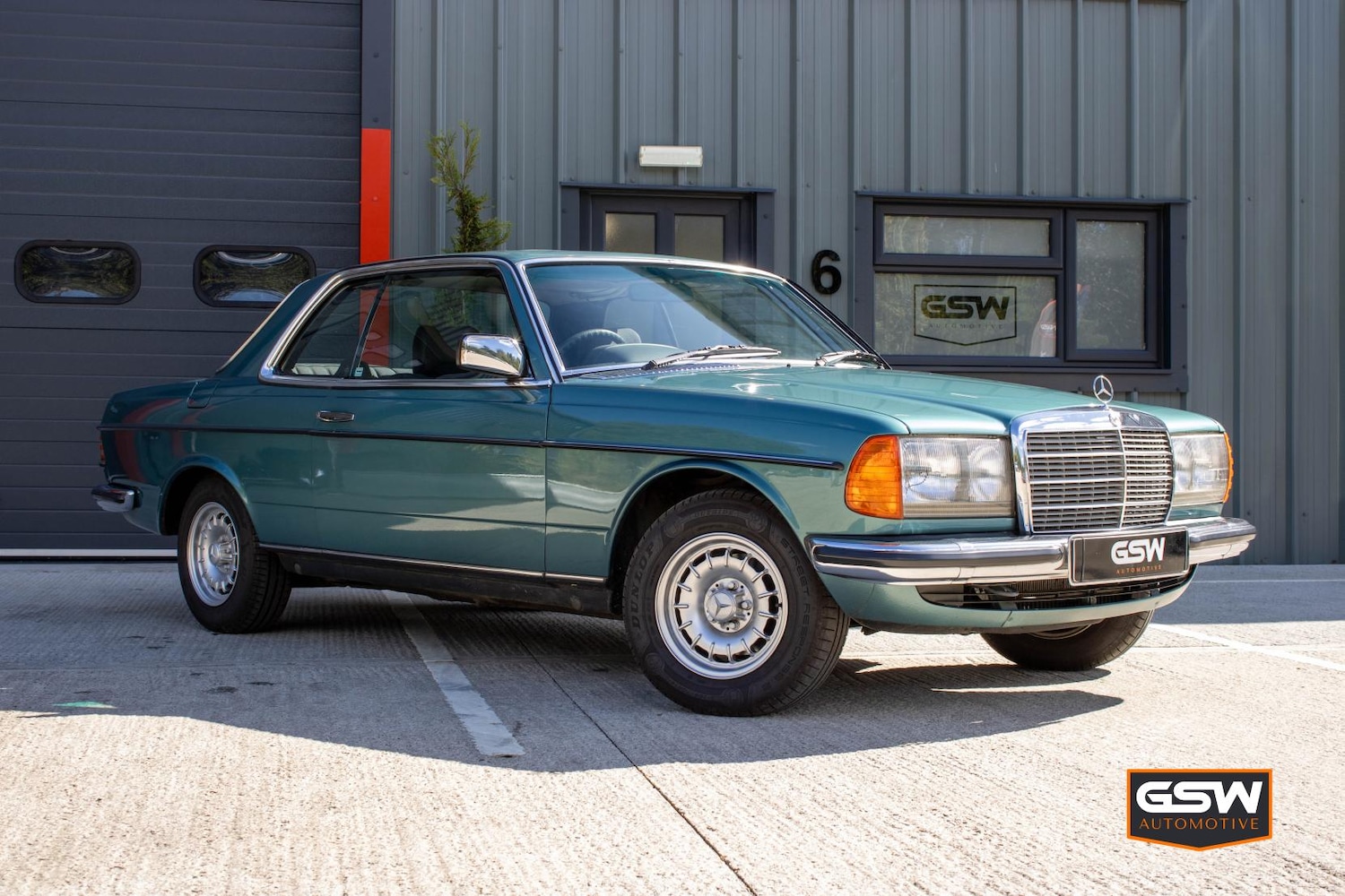 Used Mercedes-Benz 230 1983 for sale - 76028320: Photo 1