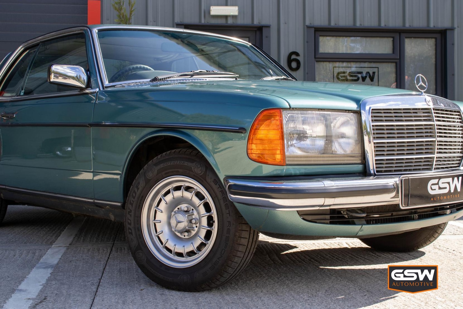 Used Mercedes-Benz 230 1983 for sale - 76028320: Photo 18