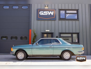 Used Mercedes-Benz 230 1983 for sale - 76028320: Photo
