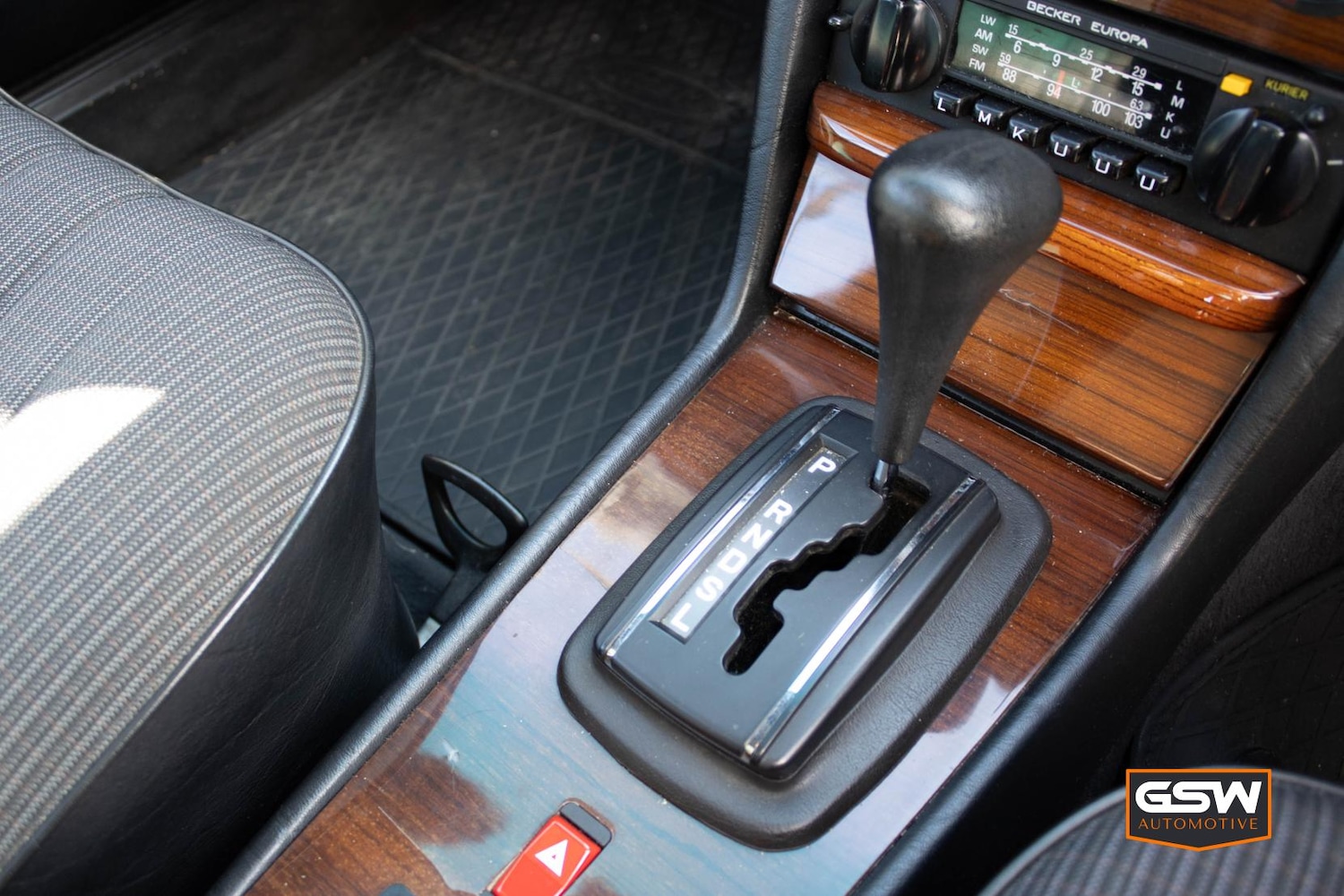 Used Mercedes-Benz 230 1983 for sale - 76028320: Photo 5