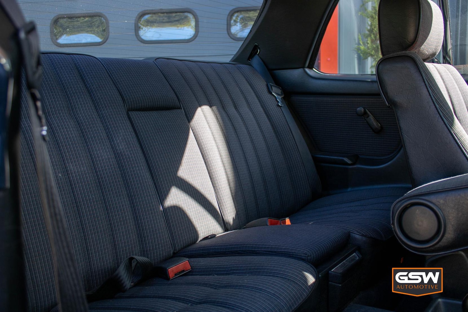 Used Mercedes-Benz 230 1983 for sale - 76028320: Photo 8