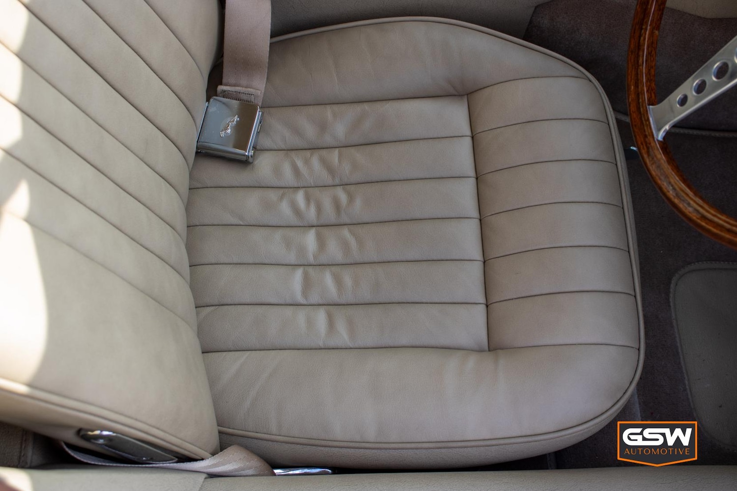 Used Jaguar E-Type 1965 for sale - 78112764: Photo 25