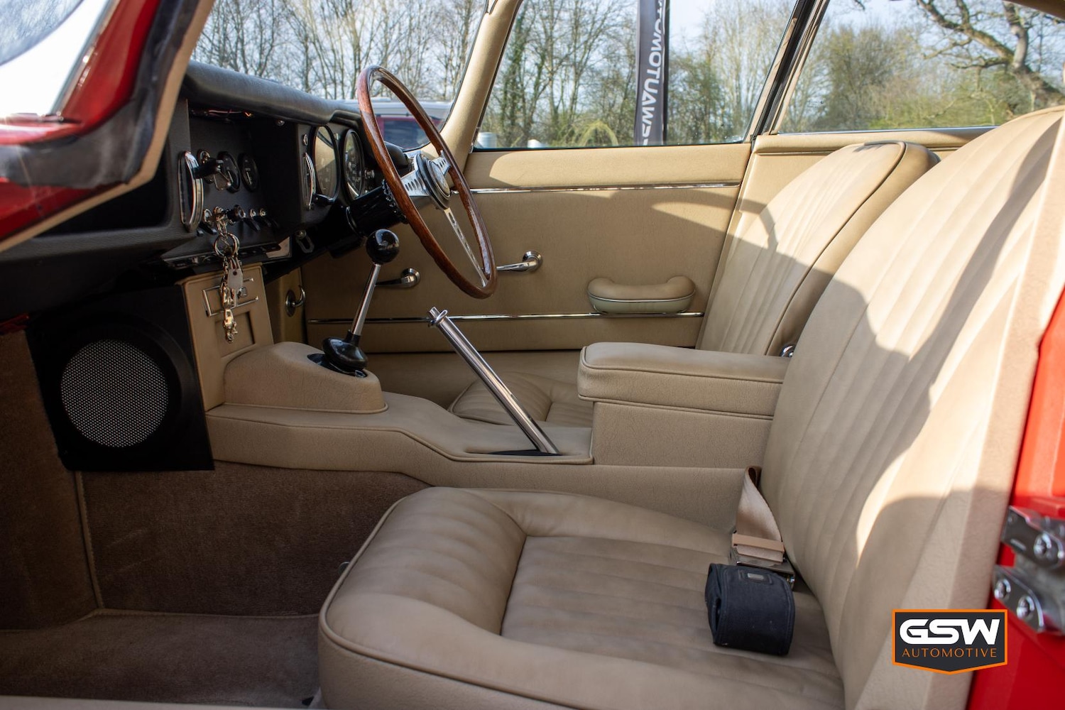 Used Jaguar E-Type 1965 for sale - 78112764: Photo 6