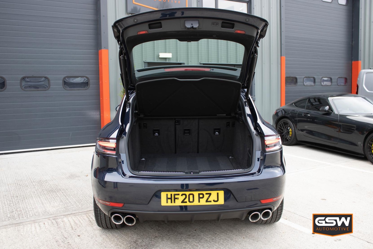 Used Porsche Macan 2020 for sale - 77903518: Photo 19