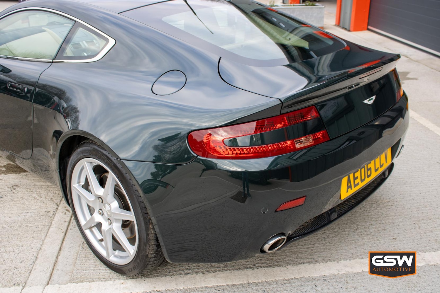 Used Aston Martin Vantage 2006 for sale - 77339626: Photo 11