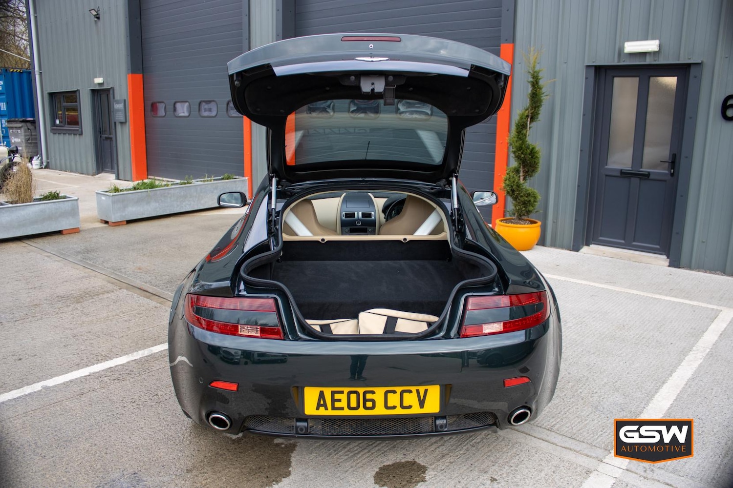 Used Aston Martin Vantage 2006 for sale - 77339626: Photo 13