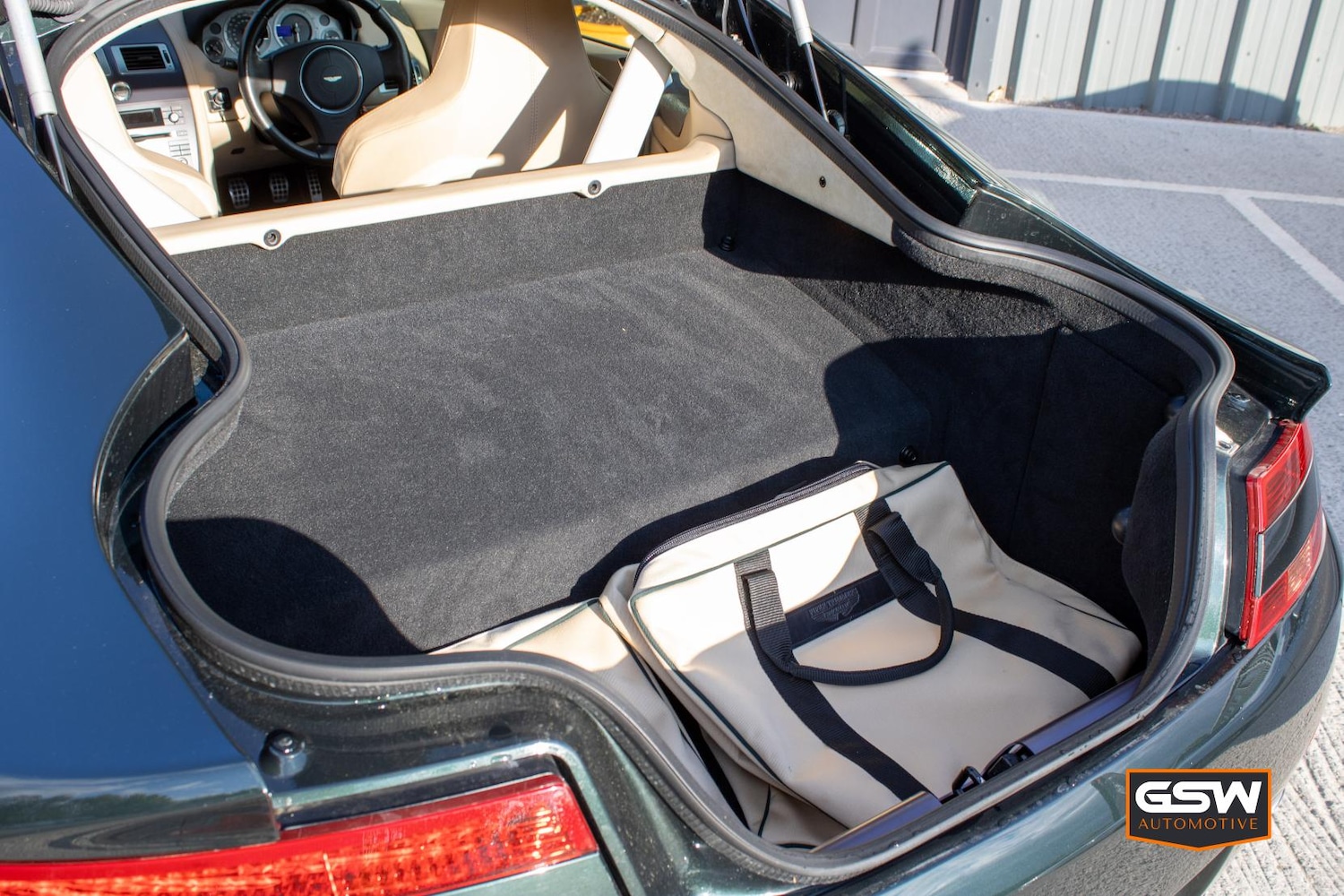 Used Aston Martin Vantage 2006 for sale - 77339626: Photo 15