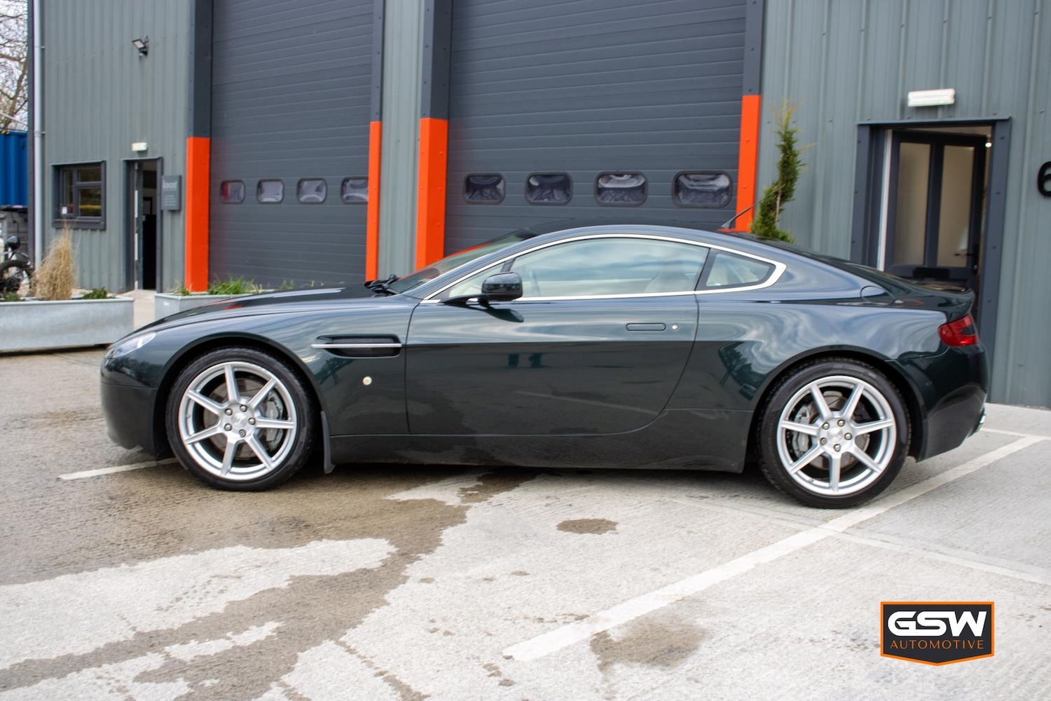 Used Aston Martin Vantage 2006 for sale - 77339626: Photo 8