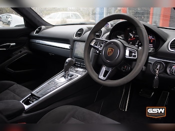 Used Porsche Cayman 2019 for sale - 79312025: Photo