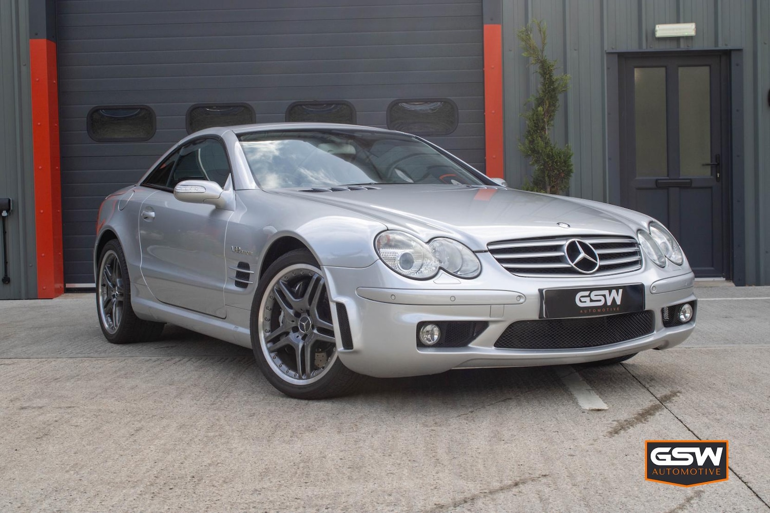 Used Mercedes-Benz SL 2004 for sale - 75791732: Photo 1