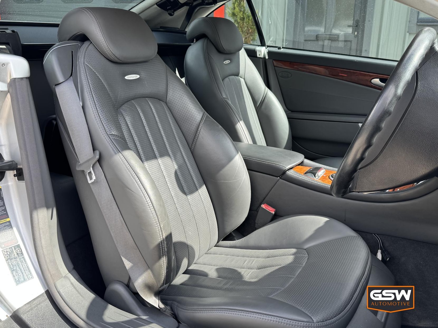 Used Mercedes-Benz SL 2004 for sale - 75791732: Photo 11