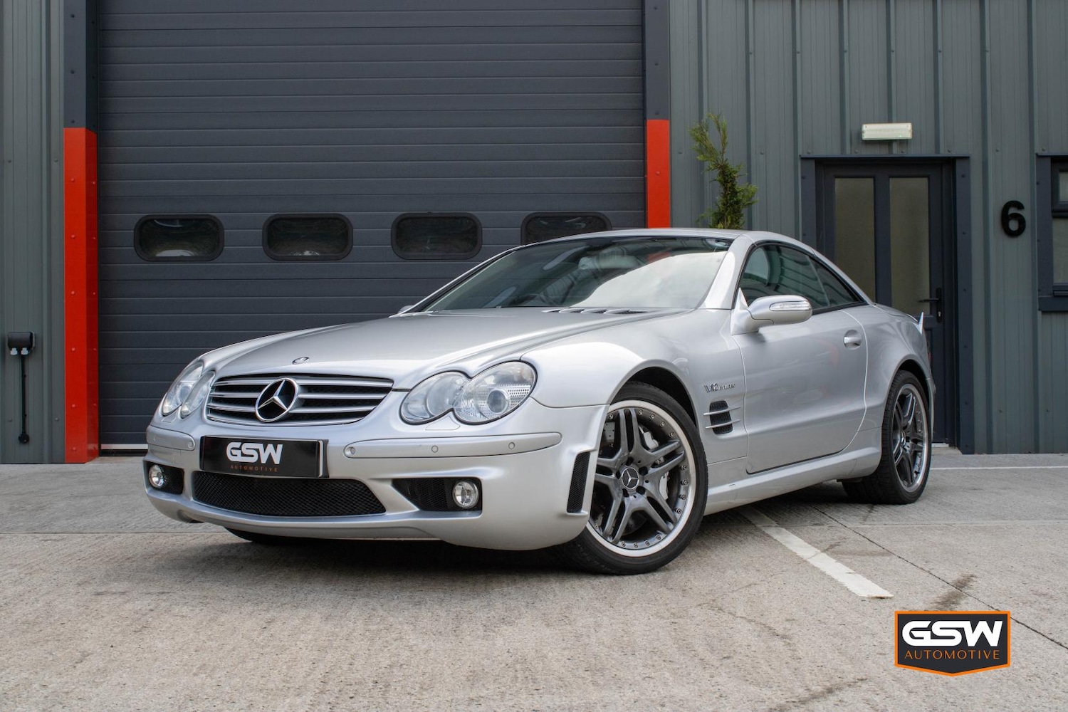 Used Mercedes-Benz SL 2004 for sale - 75791732: Photo 2