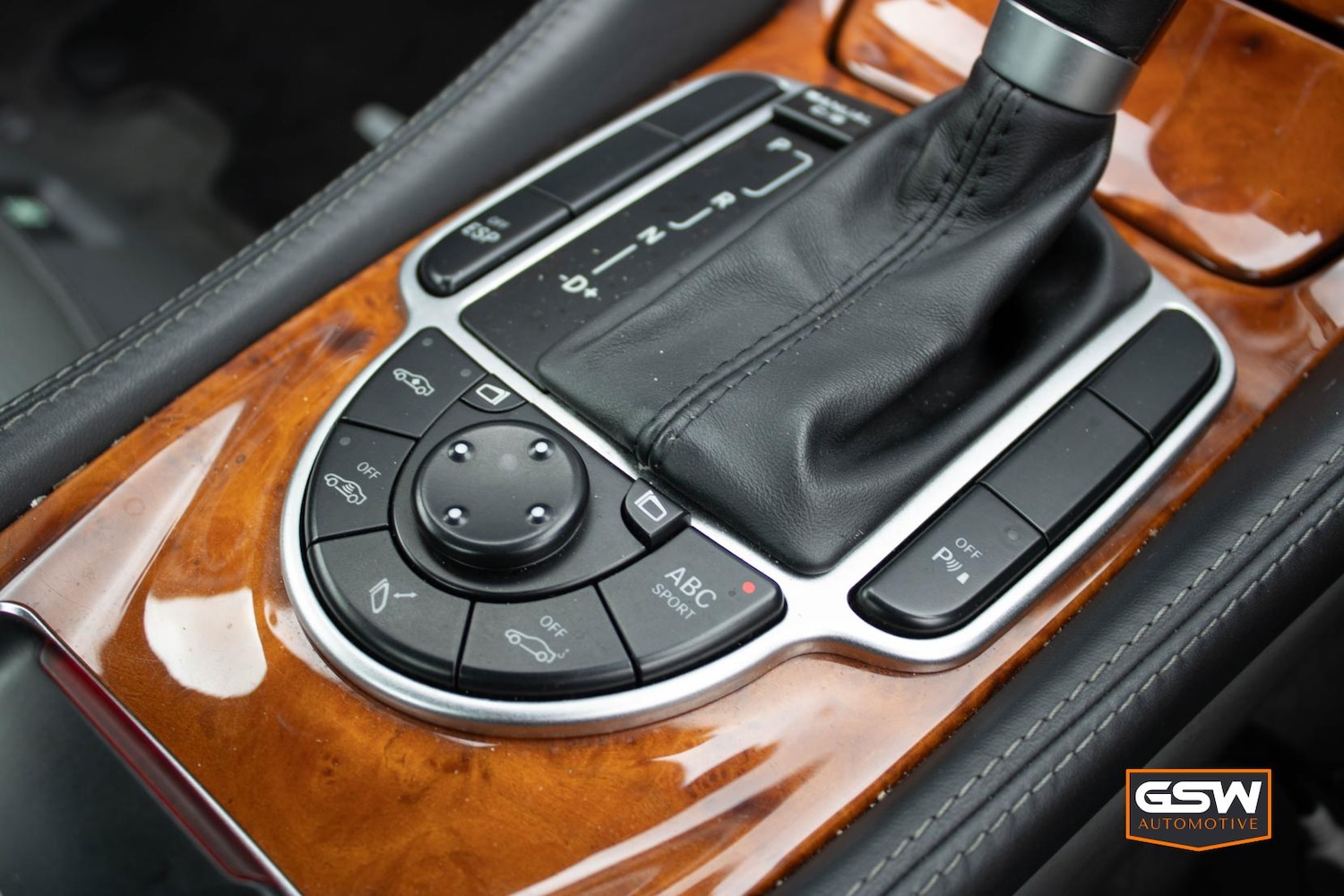 Used Mercedes-Benz SL 2004 for sale - 75791732: Photo 28