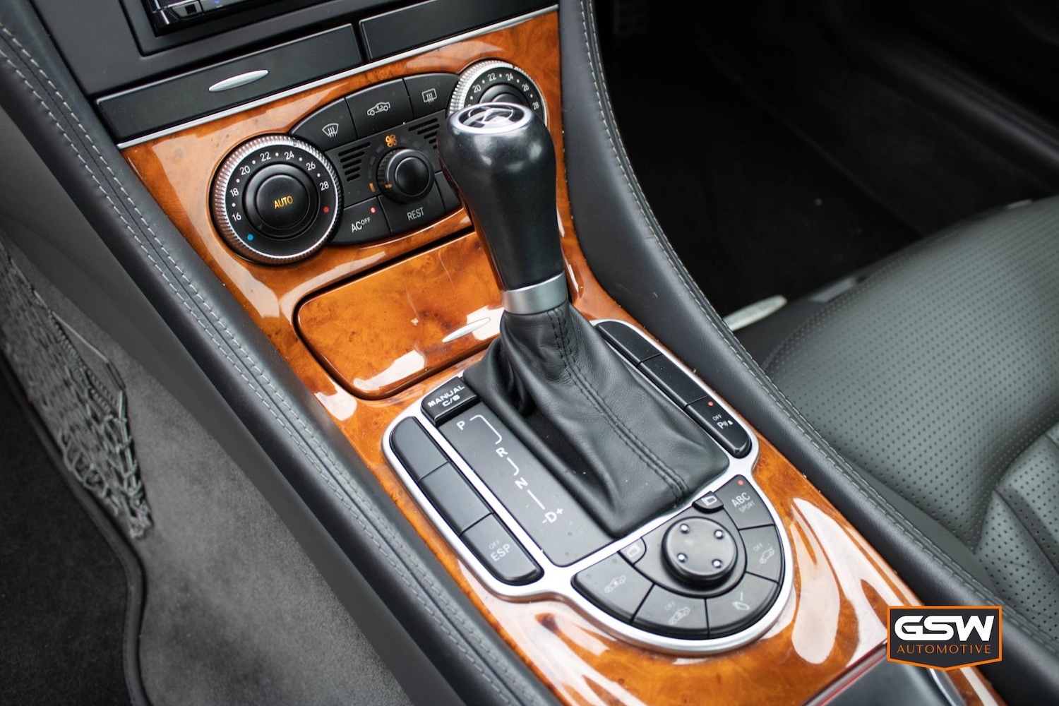 Used Mercedes-Benz SL 2004 for sale - 75791732: Photo 6