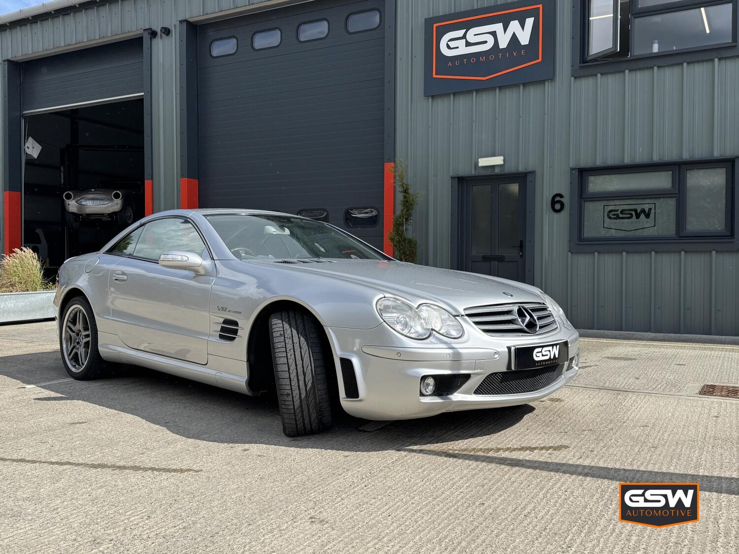 Used Mercedes-Benz SL 2004 for sale - 75791732: Photo 9