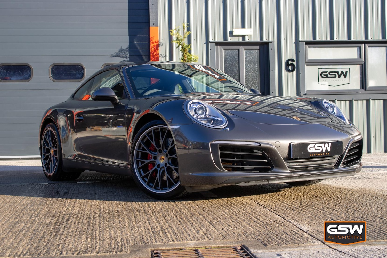 Used Porsche 911 2017 for sale - 77945686: Photo 2