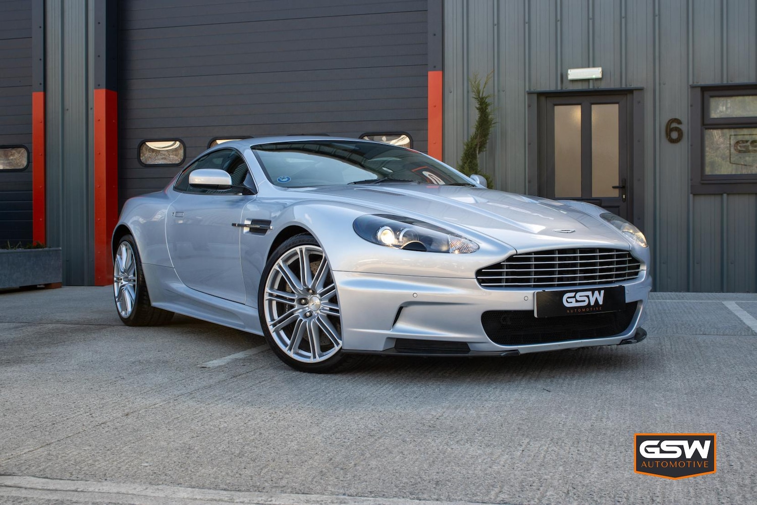 Used Aston Martin DBS 2009 for sale - 76504793: Photo 1