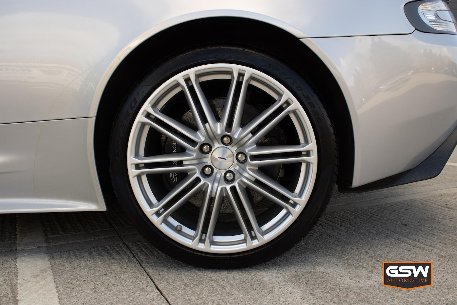 Used Aston Martin DBS 2009 for sale - 76504793: Photo 11