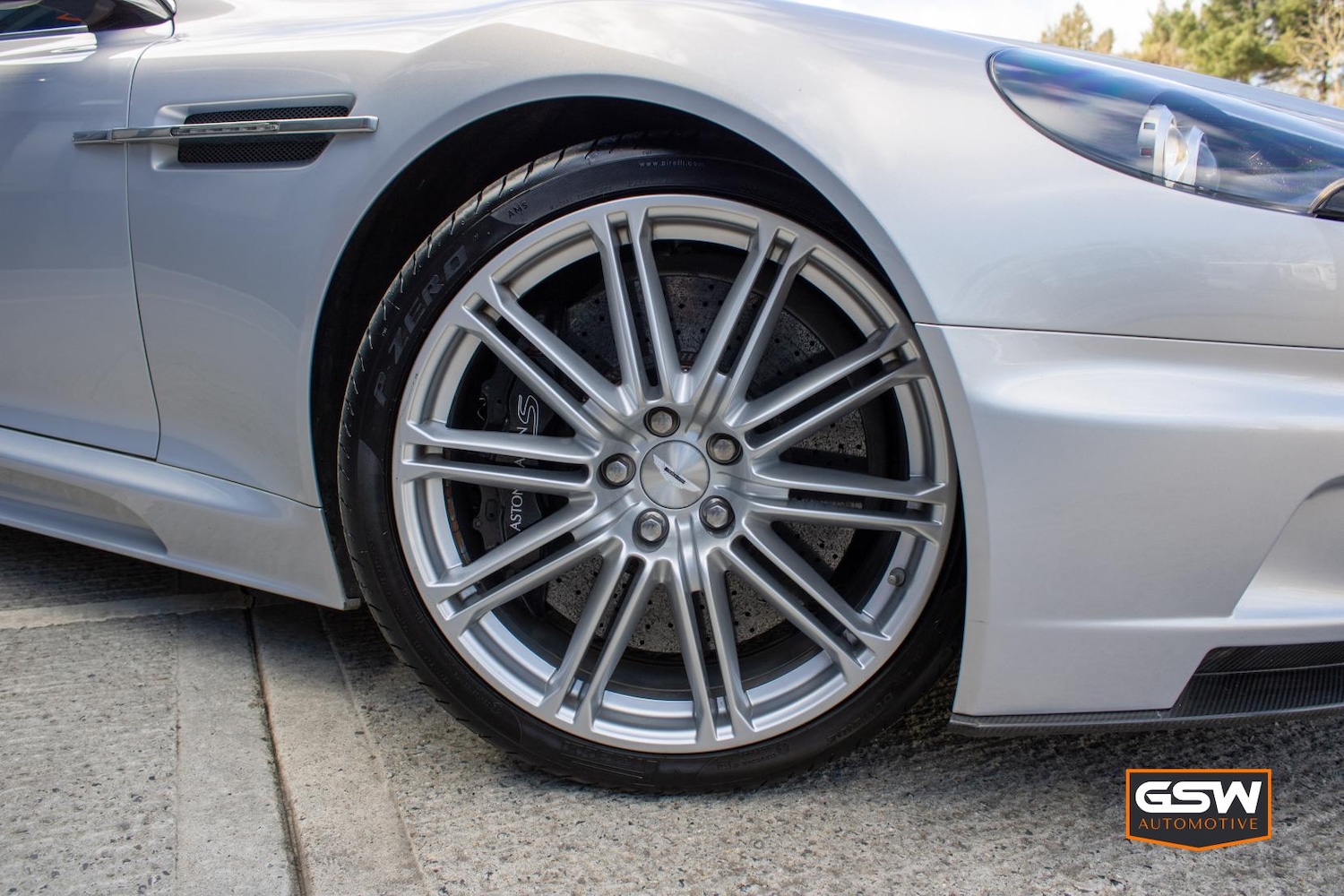 Used Aston Martin DBS 2009 for sale - 76504793: Photo 17