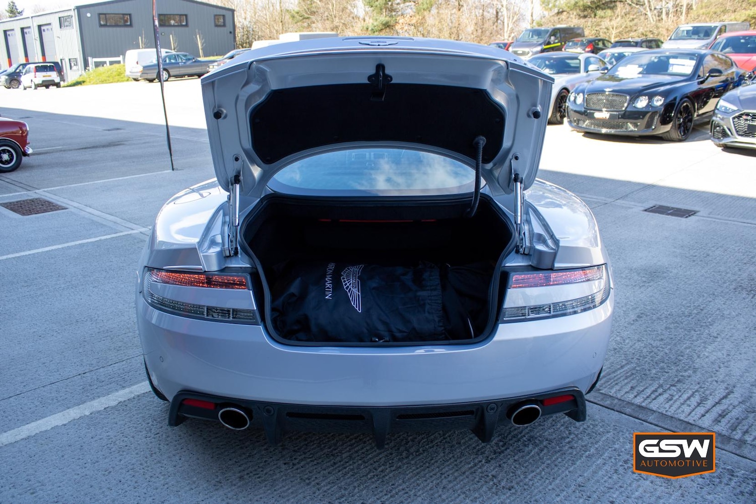 Used Aston Martin DBS 2009 for sale - 76504793: Photo 22