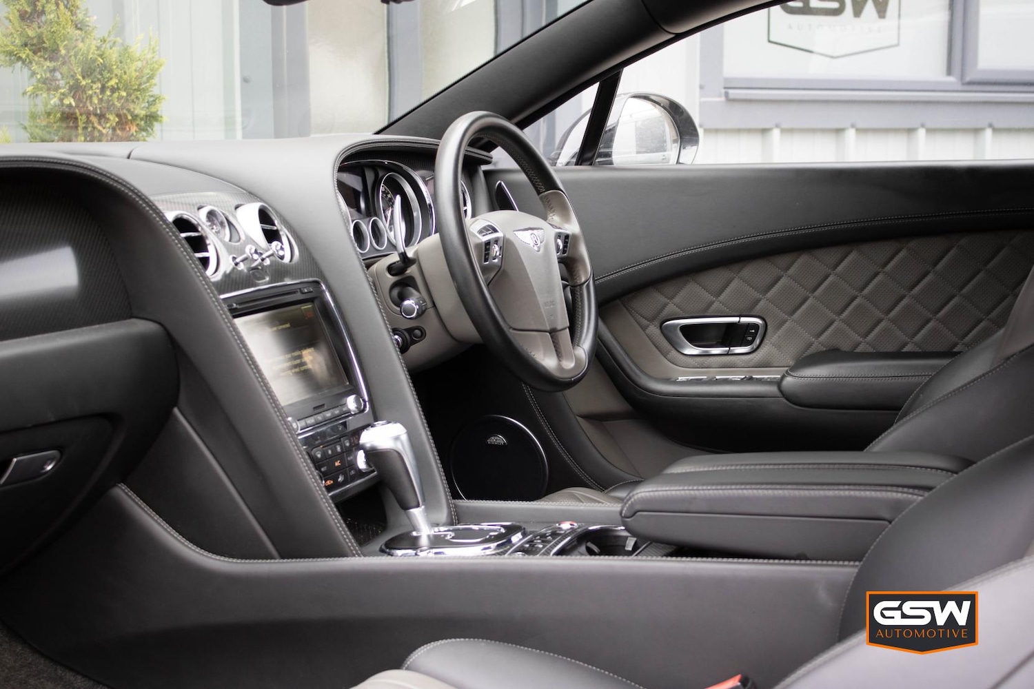 Used Bentley Continental 2015 for sale - 76534338: Photo 11