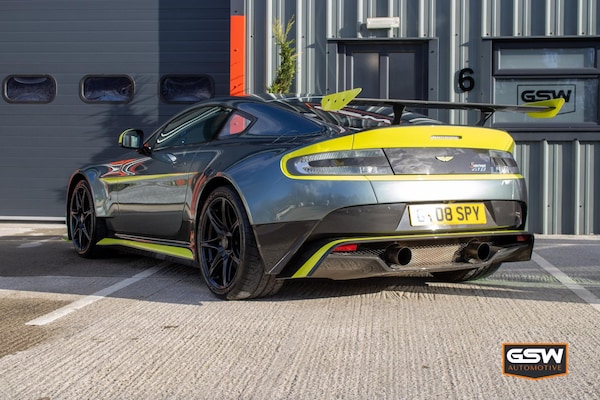Used Aston Martin Vantage 2017 for sale - 74448058: Photo 16