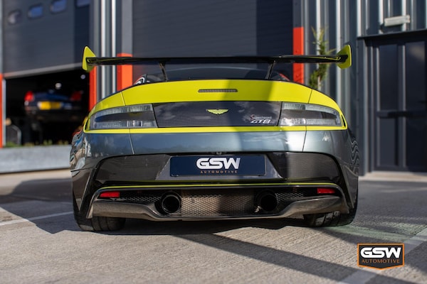 Used Aston Martin Vantage 2017 for sale - 74448058: Photo 17