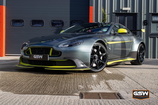 Used Aston Martin Vantage 2017 for sale - 74448058: Photo 2