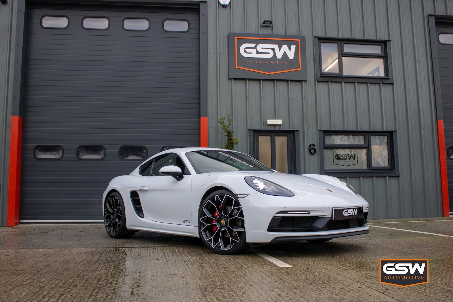 Used Porsche 718 Cayman 2019 for sale - 77235605: Photo 2