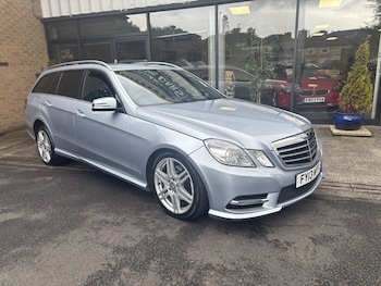 Used Mercedes-Benz E Class 2013 for sale - 79208523: Photo