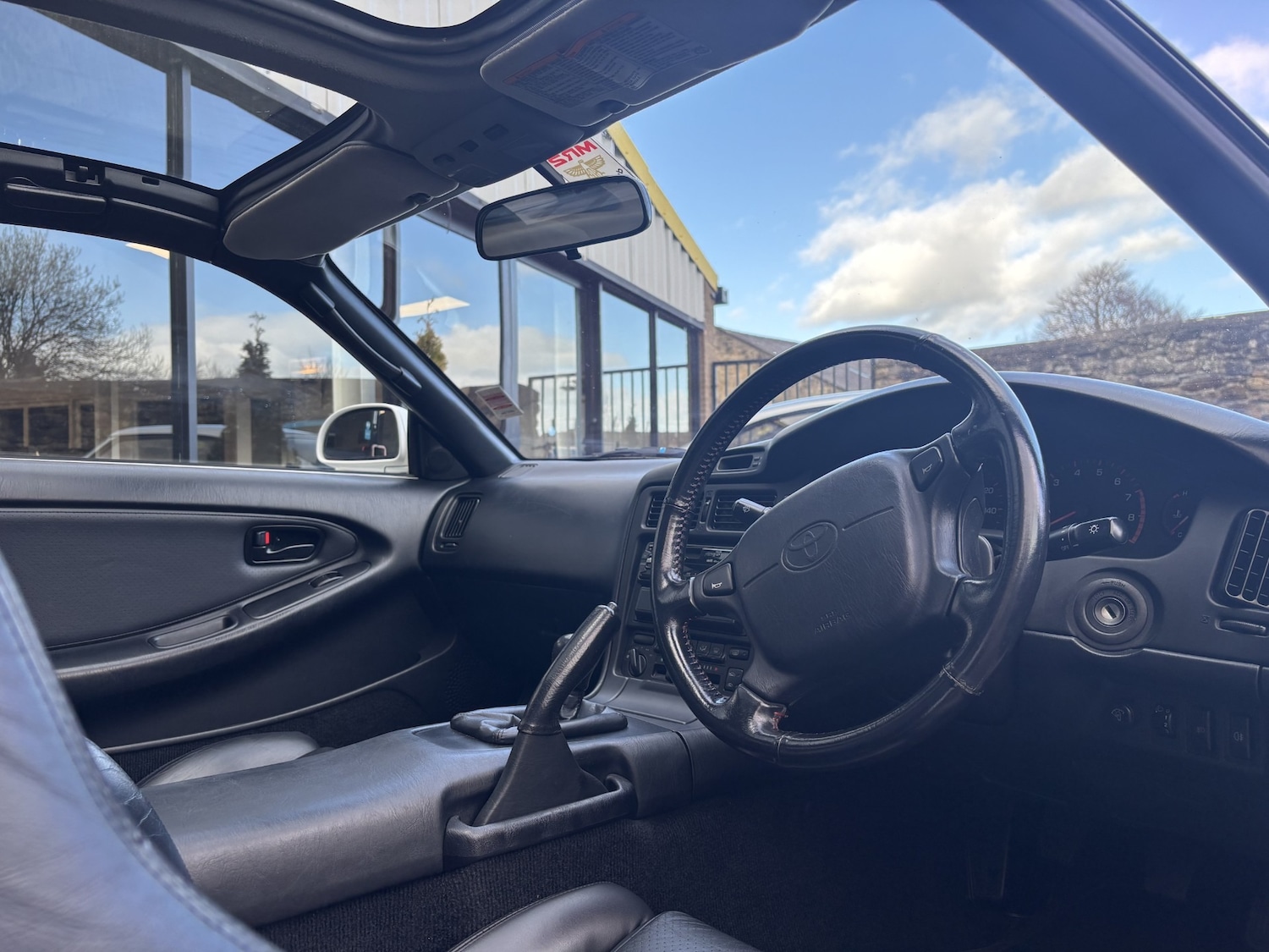 Used Toyota MR2 1999 for sale - 77846635: Photo 10