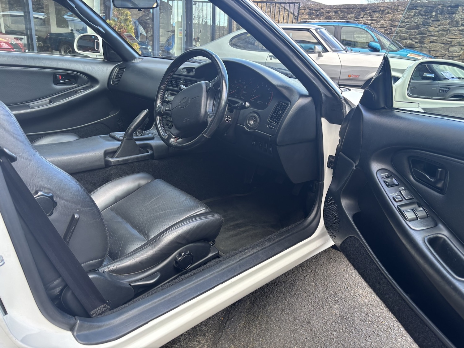 Used Toyota MR2 1999 for sale - 77846635: Photo 9