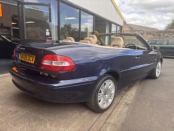 Used Volvo C70 2005 for sale - 79580286: Photo