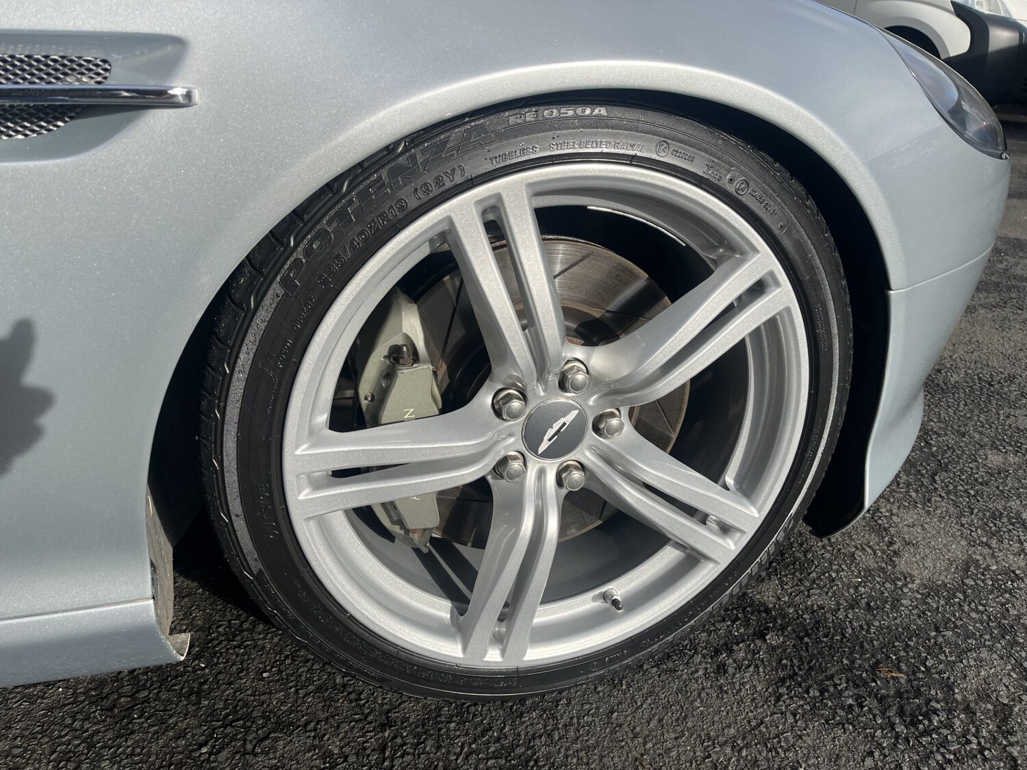 Used Aston Martin DB9 2005 for sale - 77579270: Photo 16