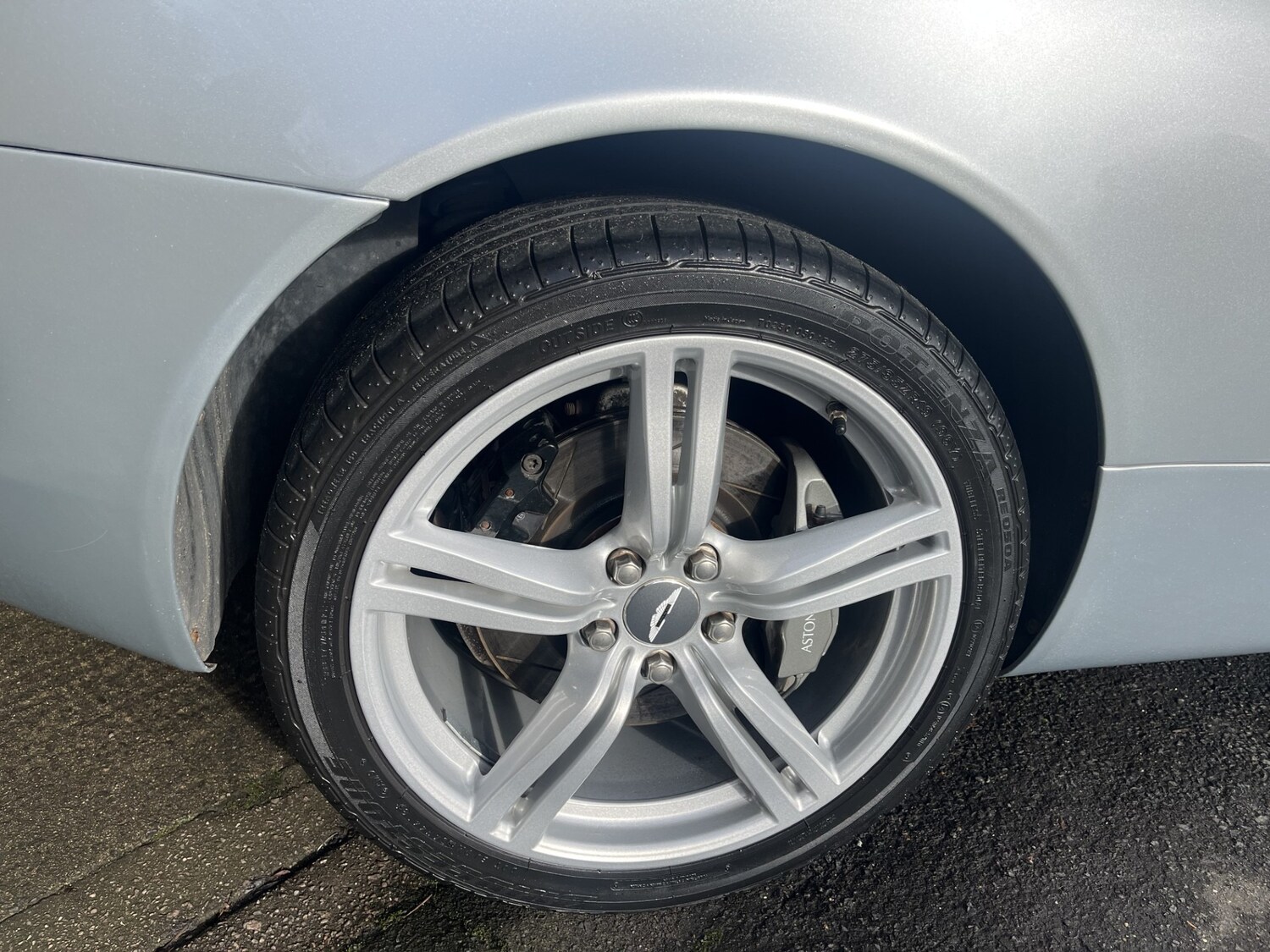 Used Aston Martin DB9 2005 for sale - 77579270: Photo 18