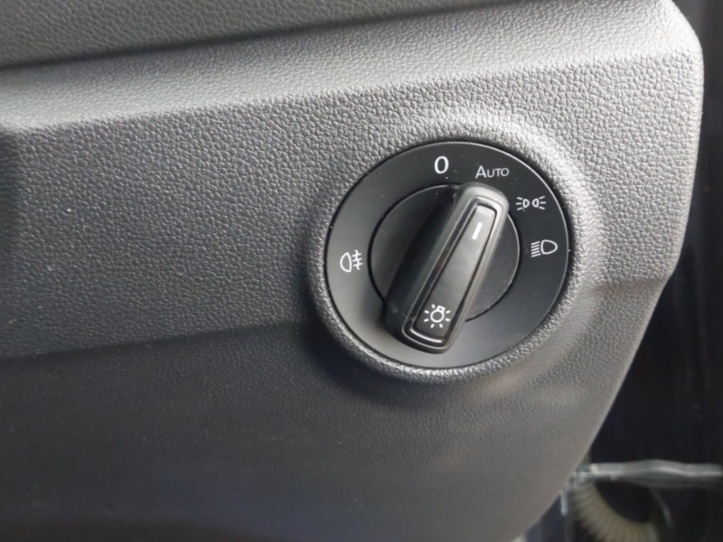 Used Volkswagen T-Roc 2023 for sale - 77141099: Photo 13