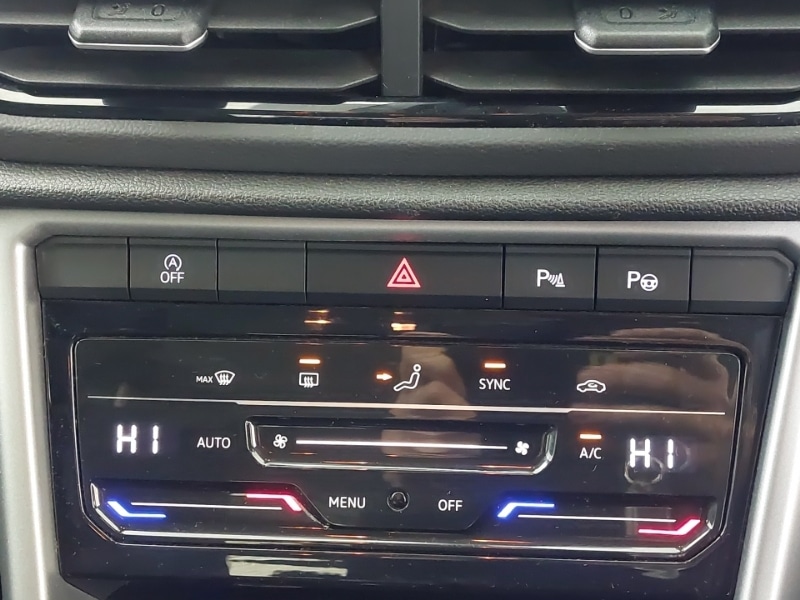 Used Volkswagen T-Roc 2023 for sale - 77141099: Photo 15