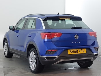 Used Volkswagen T-Roc 2018 for sale - 75725410: Photo