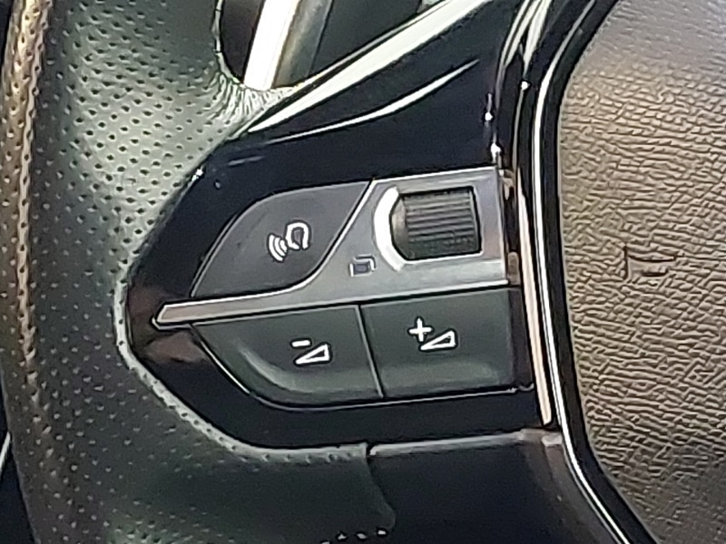 Used Peugeot 2008 2022 for sale - 77119186: Photo 10