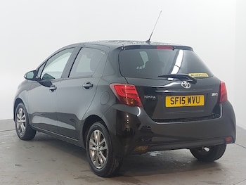 Used Toyota Yaris 2015 for sale - 78290783: Photo