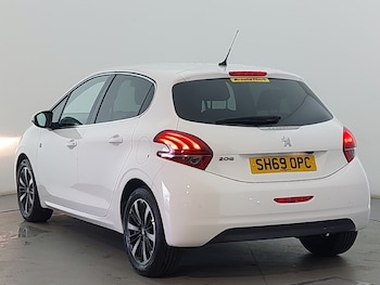 Used Peugeot 208 2019 for sale - 75976763: Photo