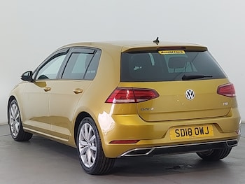 Used Volkswagen Golf 2018 for sale - 75900222: Photo