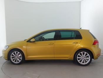 Used Volkswagen Golf 2018 for sale - 75900222: Photo