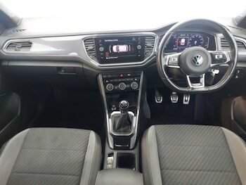 Used Volkswagen T-Roc 2021 for sale - 77782658: Photo