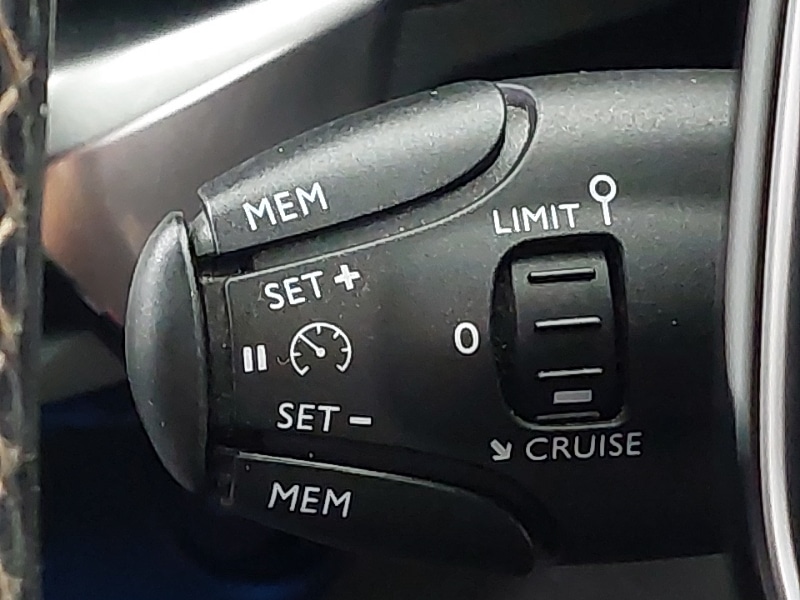 Used Peugeot 3008 2018 for sale - 77899182: Photo 17