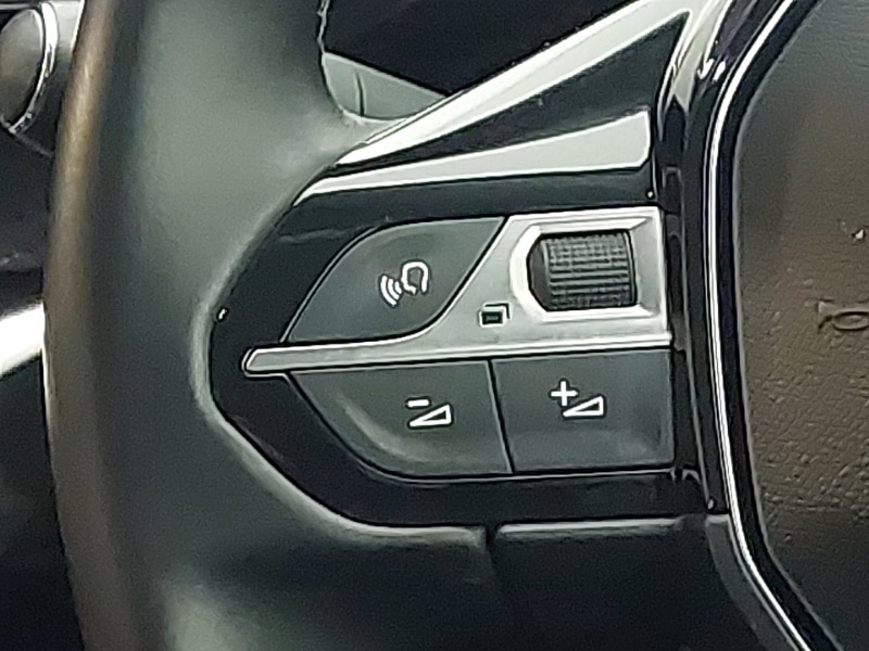 Used Peugeot 3008 2018 for sale - 76880224: Photo 10