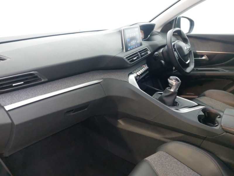 Used Peugeot 3008 2018 for sale - 76880224: Photo 5