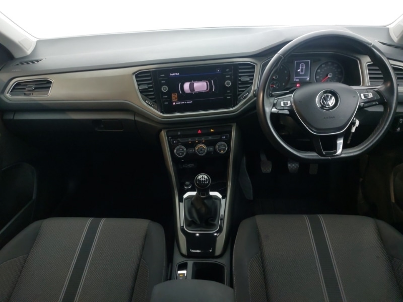 Used Volkswagen T-Roc 2020 for sale - 77605702: Photo 2