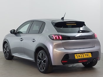 Used Peugeot 208 2023 for sale - 77933038: Photo