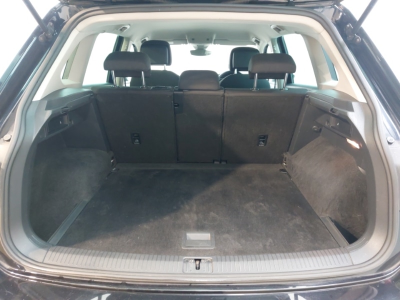 Used Volkswagen Tiguan 2016 for sale - 77126608: Photo 8